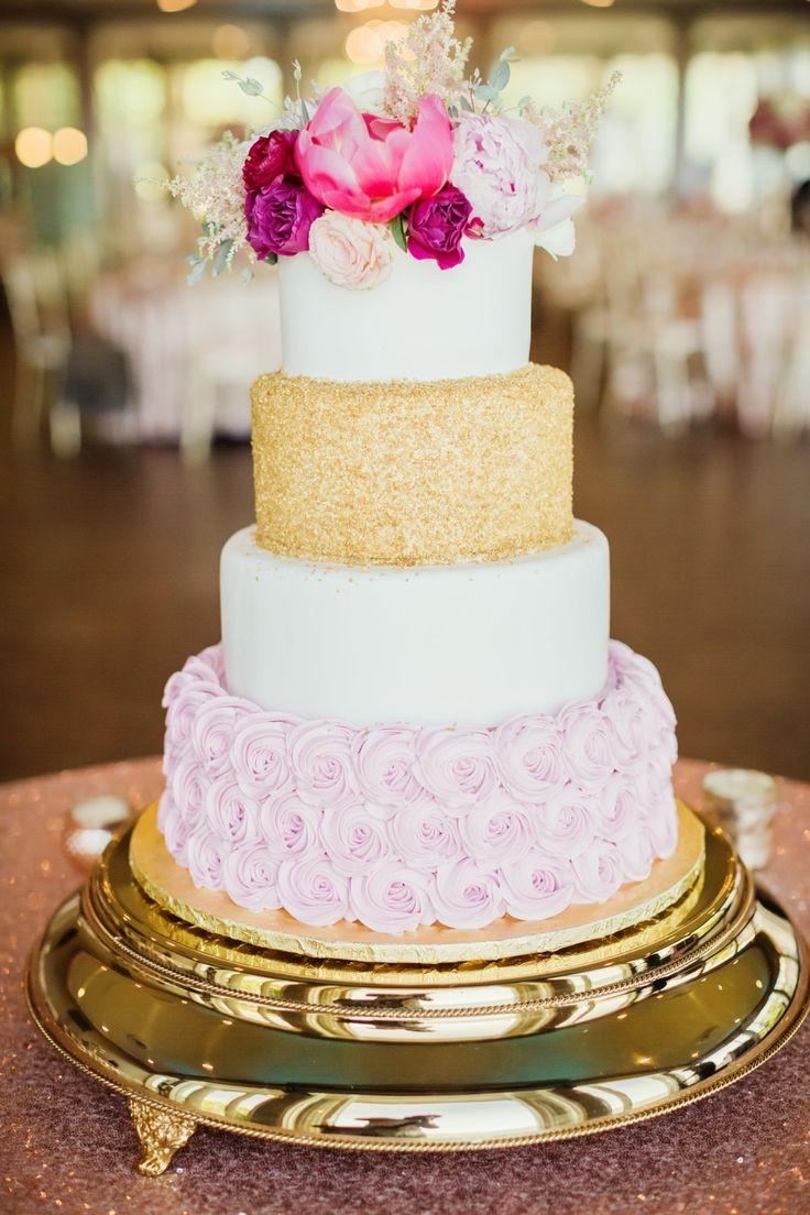 Hochzeit - All That Glitters Is Pink With This Michigan Wedding