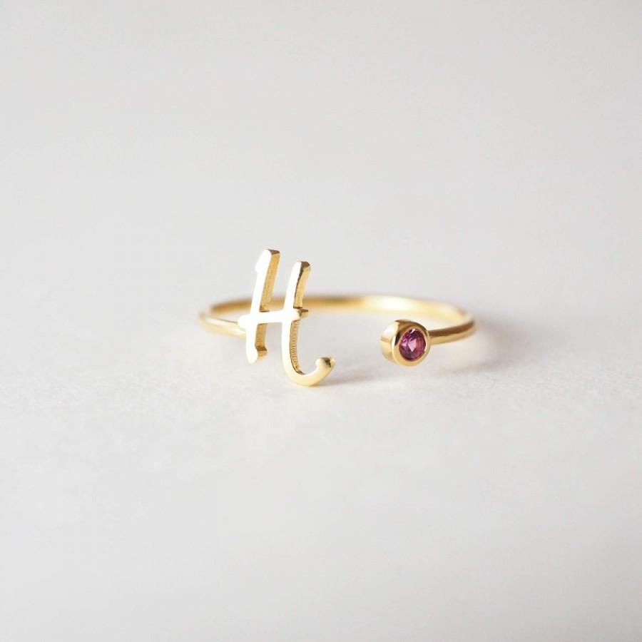 Свадьба - Personalized Initial Birthstone Ring • Custom Gold Initial Ring • Personalized Bridesmaids Jewelry • Custom Name Ring • New Mom Ring RH06F58