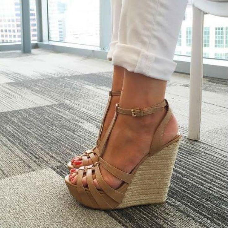 Mariage - Solid Color Straw Wedge Sandals