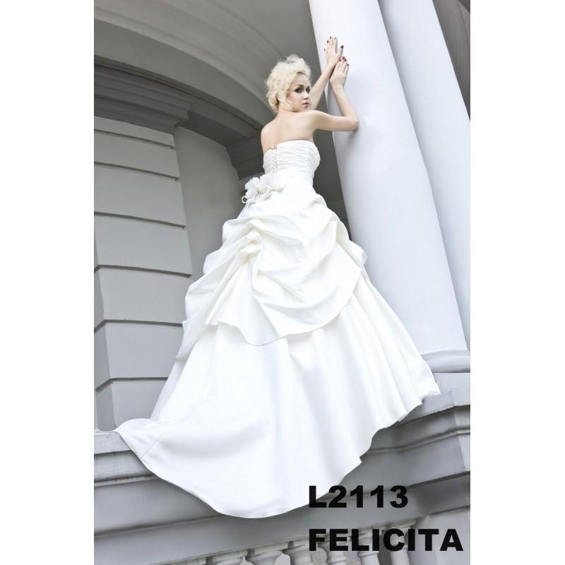 Wedding - BGP Company - Loanne, Felicia - Superbes robes de mariée pas cher 