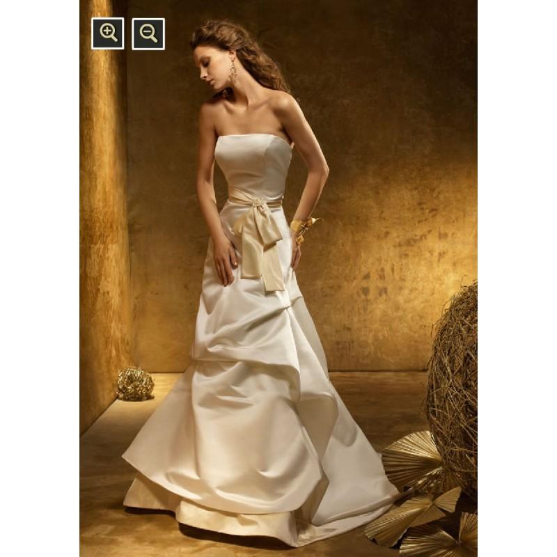 Wedding - JLM Couture TK2650 Bridal Gown (2010) (JLM10_TK2650BG) - Crazy Sale Formal Dresses