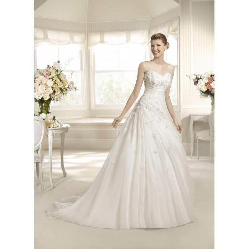 Hochzeit - La Sposa By Pronovias - Style Merlin - Junoesque Wedding Dresses