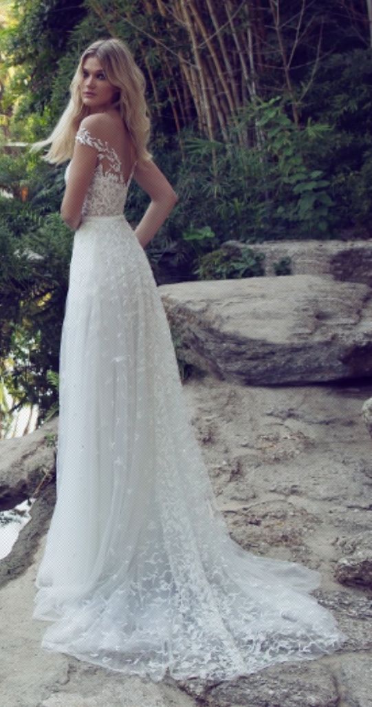 Mariage - Embellished Off-the-Shoulder Wedding Dress
