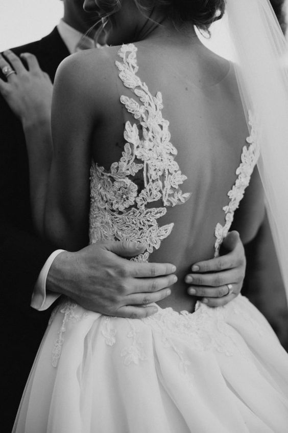 زفاف - 24 Show-Stopping Wedding Gowns That Are Even Better From The Back