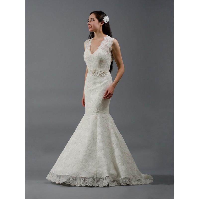 زفاف - Lace wedding dress, wedding dress, bridal gown, sleeveless alencon lace wedding dress with keyhole back - Hand-made Beautiful Dresses