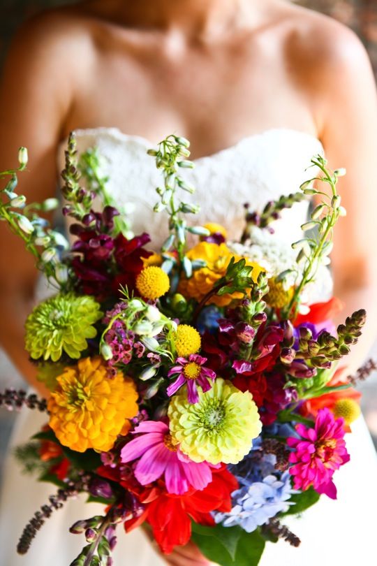 Hochzeit - Local & In-Season Flowers For Tampa Bay Weddings