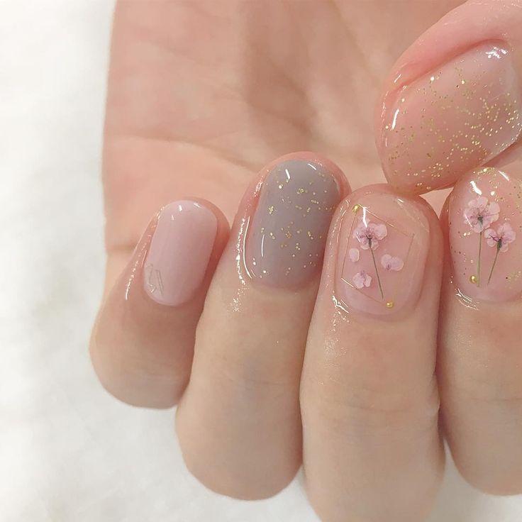Mariage - Floral Nude Nail Art