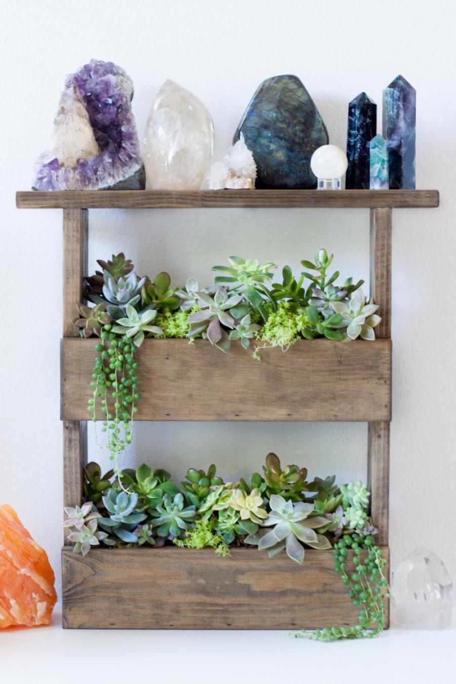 Свадьба - Vertical Wall Planter Box Pallet Style & Crystal Display Shelf 