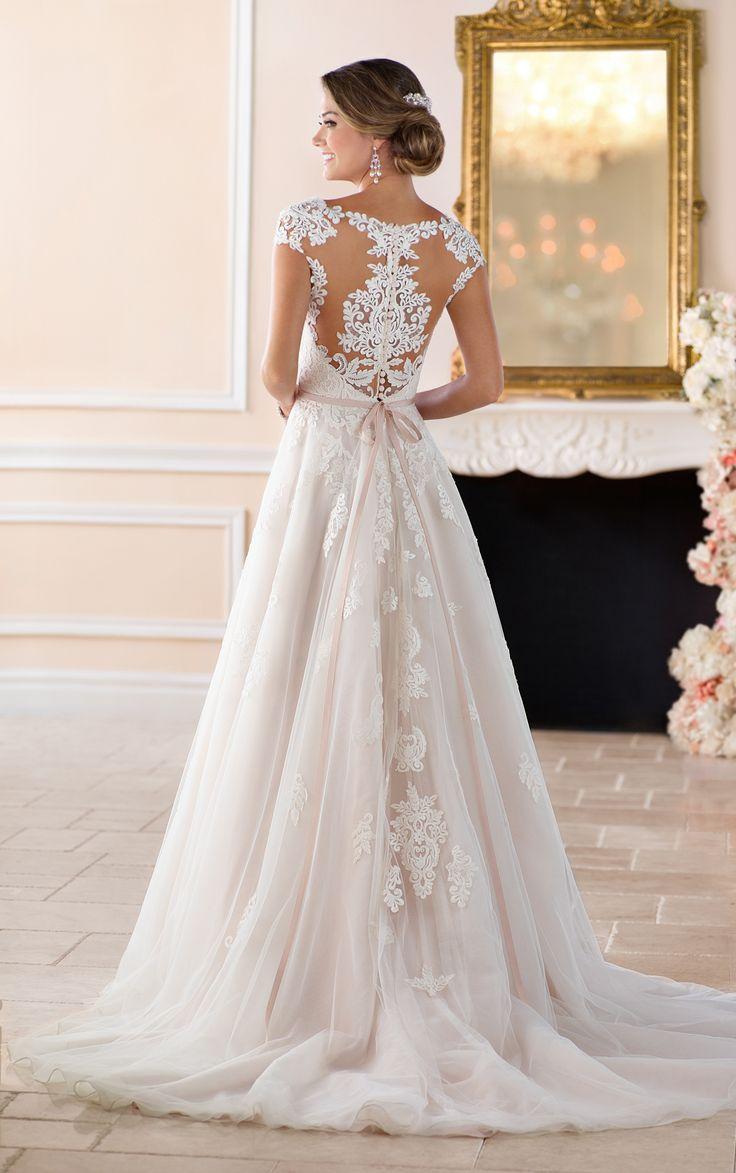 Свадьба - Romantic Cap Sleeve Wedding Dress With Cameo Back