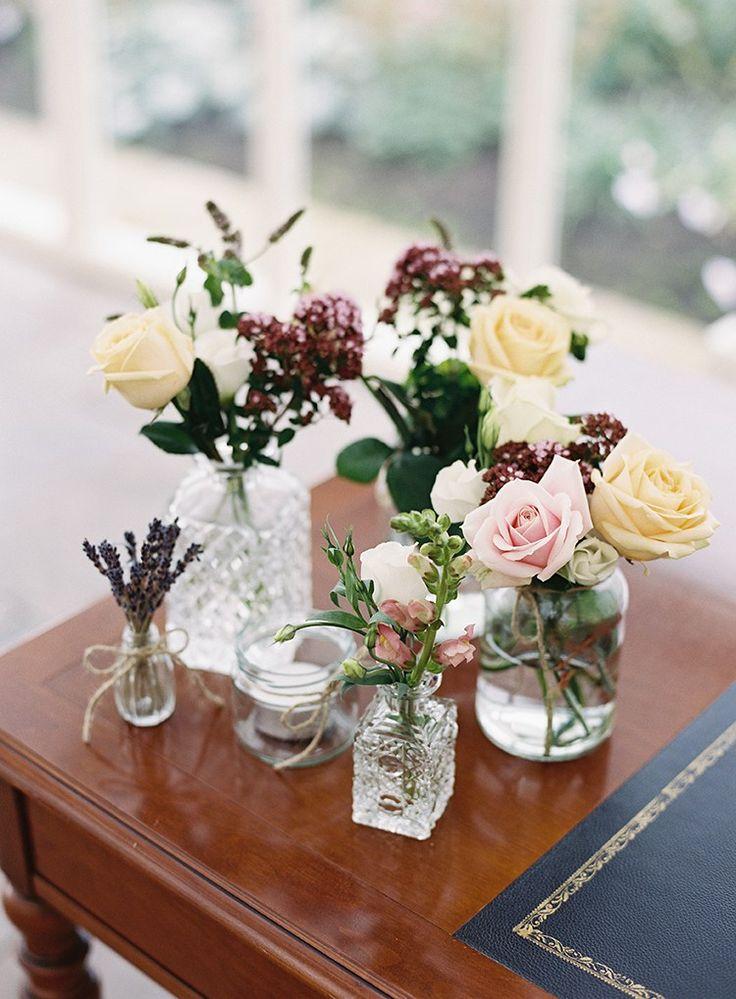 Hochzeit - Pretty Floral Wonderland DIY Wedding