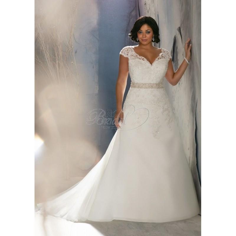 Hochzeit - Julietta Plus Size Bridal Collection by Mori Lee Fall 2013 - Style 3144 - Elegant Wedding Dresses