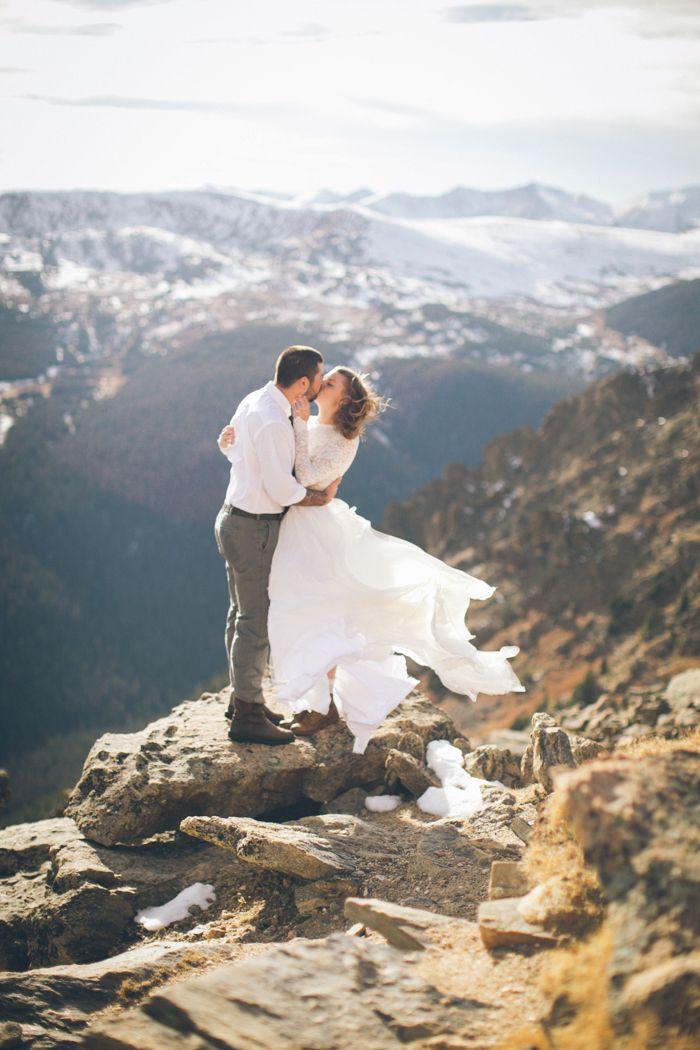 Hochzeit - Snowy Mountain Elopement In Estes Park