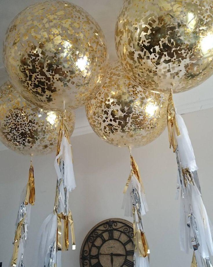 Hochzeit - Boutique Balloons Melbourne On Instagram: “Gold,  Silver And White Giant Confetti Tassle Balloons  #confettiballoons #balloonsmelbourne #originaldesign #lovemelbourne #lovemyjob…”