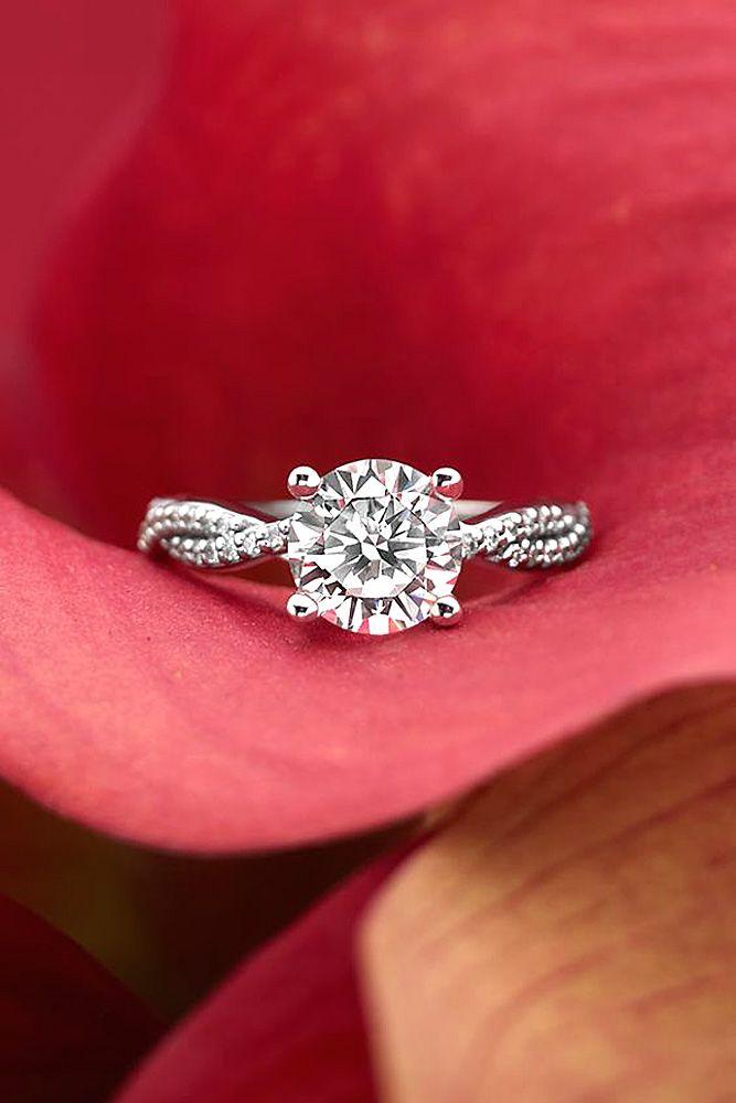 Свадьба - 27 Simple Engagement Rings For Girls Who Loves Classics
