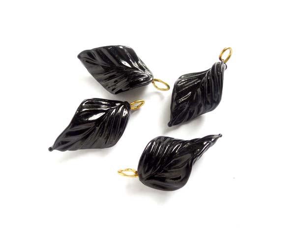 زفاف - 4 Black Glass Leaf Drop Beads With Embedded Loop - 25-25
