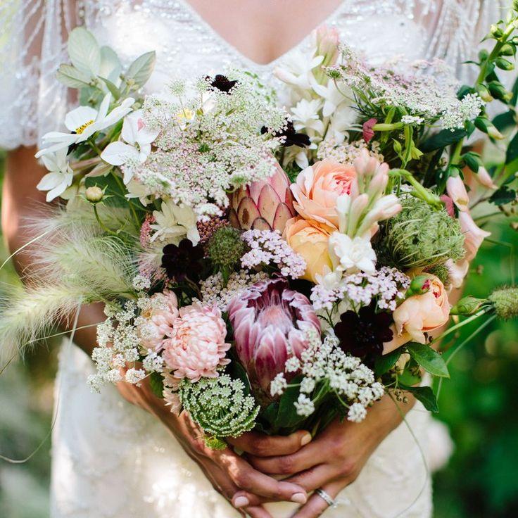 Свадьба - 5 Wedding Bouquet Etiquette Answers You Need To Read