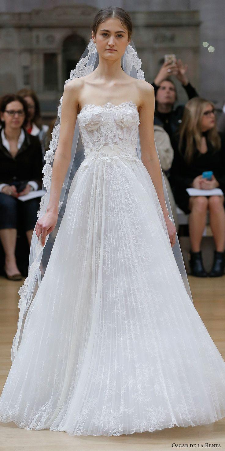 Mariage - Oscar De La Renta Spring 2018 Wedding Dresses — New York Bridal Fashion Week Runway Show