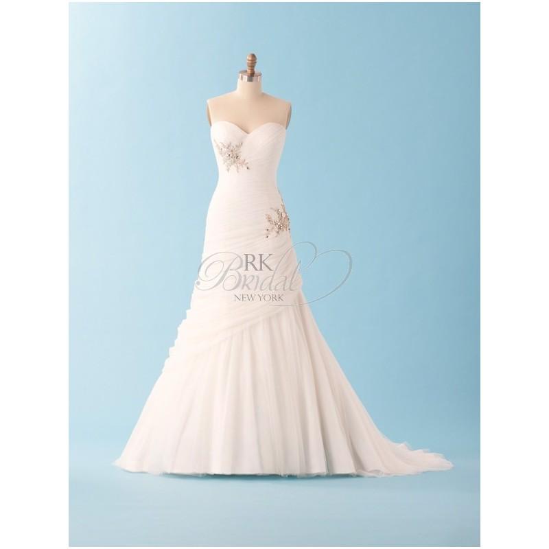 Hochzeit - Alfred Angelo Disney Fairy Tale Weddings Spring 2013 - Style 221 Rapunzel - Elegant Wedding Dresses