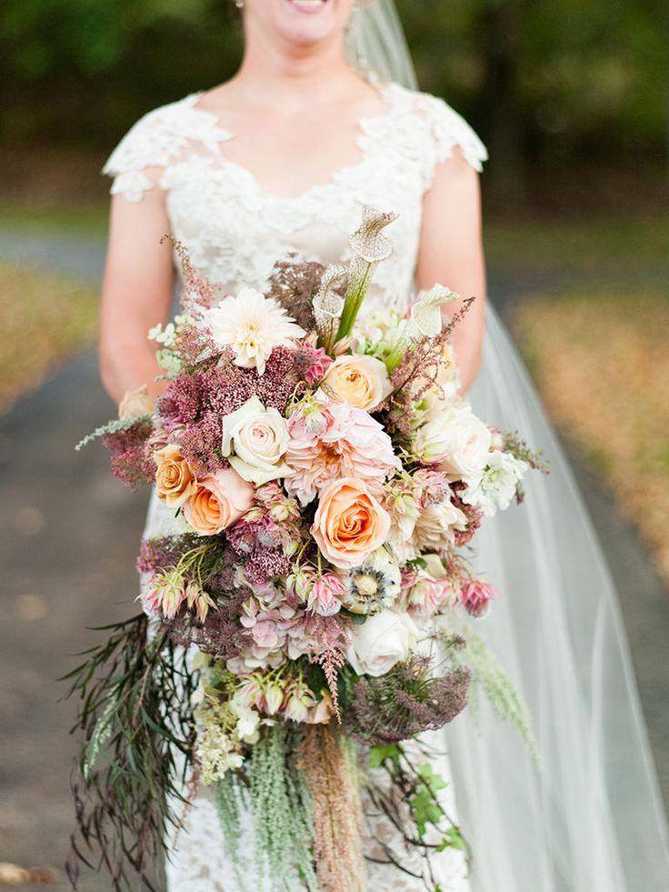 Свадьба - 15 Cascading Wedding Bouquets For Every Style