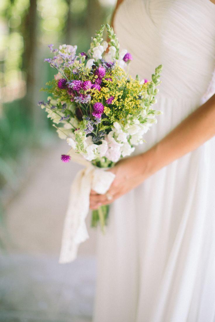 Hochzeit - Wildflower Bouquets