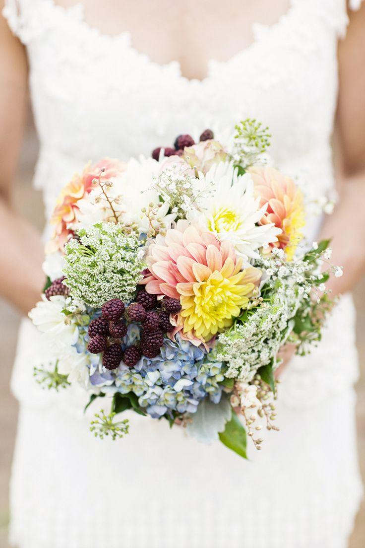 Свадьба - Wildflower Bouquets