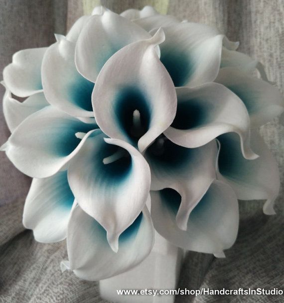 Hochzeit - Calla Lily Bouquet Flowers 10 Stems Oasis Teal Picasso Calla Lilies Real Touch Bridal Bouquet Faux Flowers For Wedding Centerpieces