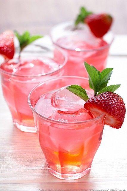 Hochzeit - Iced Strawberry Tea