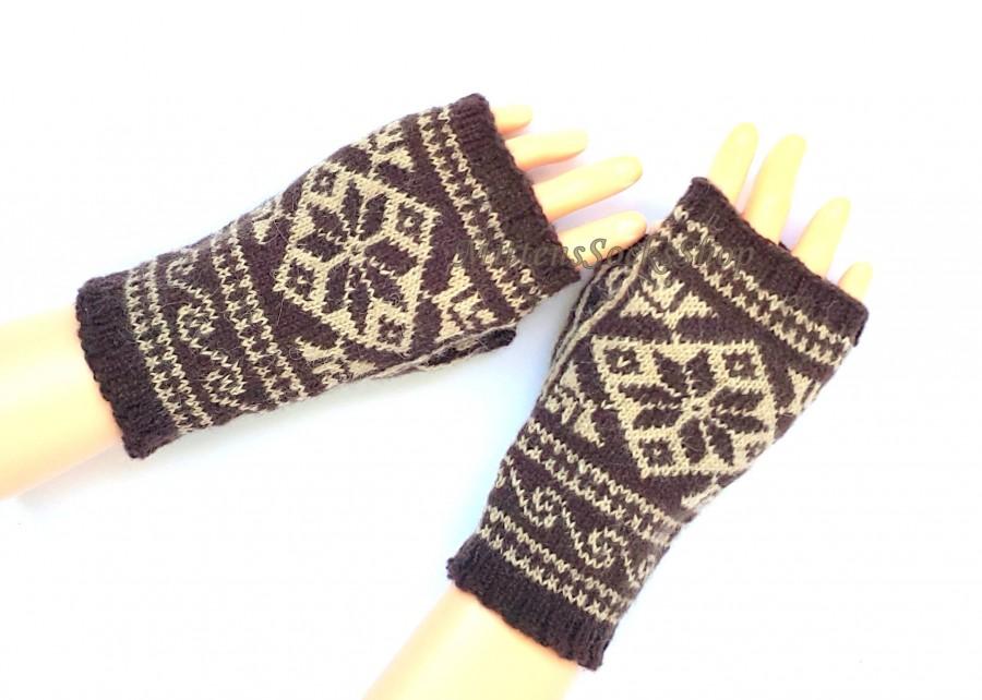 Mariage - Brown Beige Hand Knitted Nordic style Fingerless Gloves Patterned Nordic Mittens Texting Gloves Driving Gloves Hand Warmers Wrist Warmers
