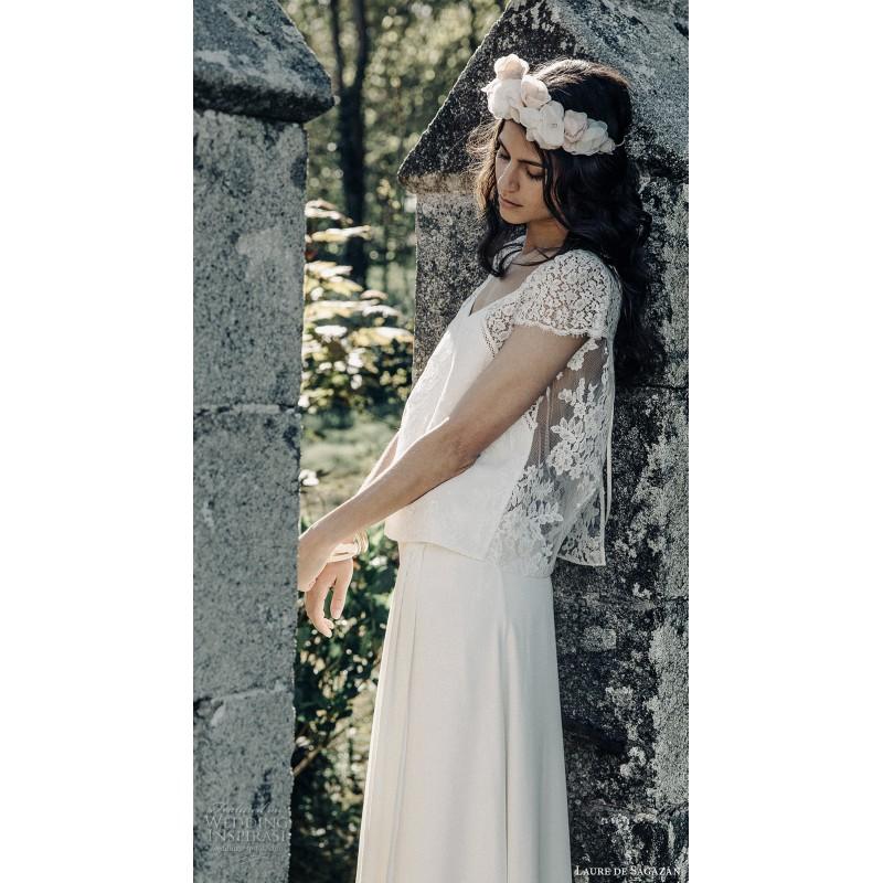 Mariage - Laure de Sagazan 2017 Valmore Marot Ivory Sweep Train Split Column Cap Sleeves V-Neck Garden Appliques Lace Spring Bridal Gown - Top Design Dress Online Shop