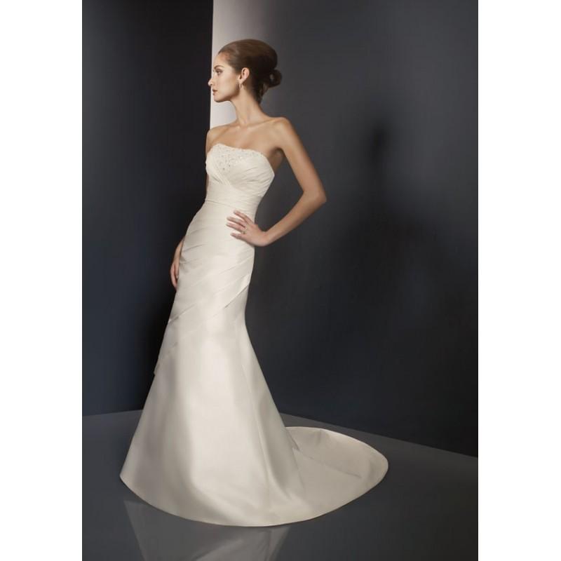 Mariage - Funky Strapless Embroider Beading Satin Empire Mermaid Chapel Train Wedding Dress for Brides In Canada Wedding Dress Prices - dressosity.com