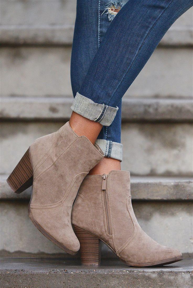 Свадьба - Staying Grounded Suede Booties - Beige