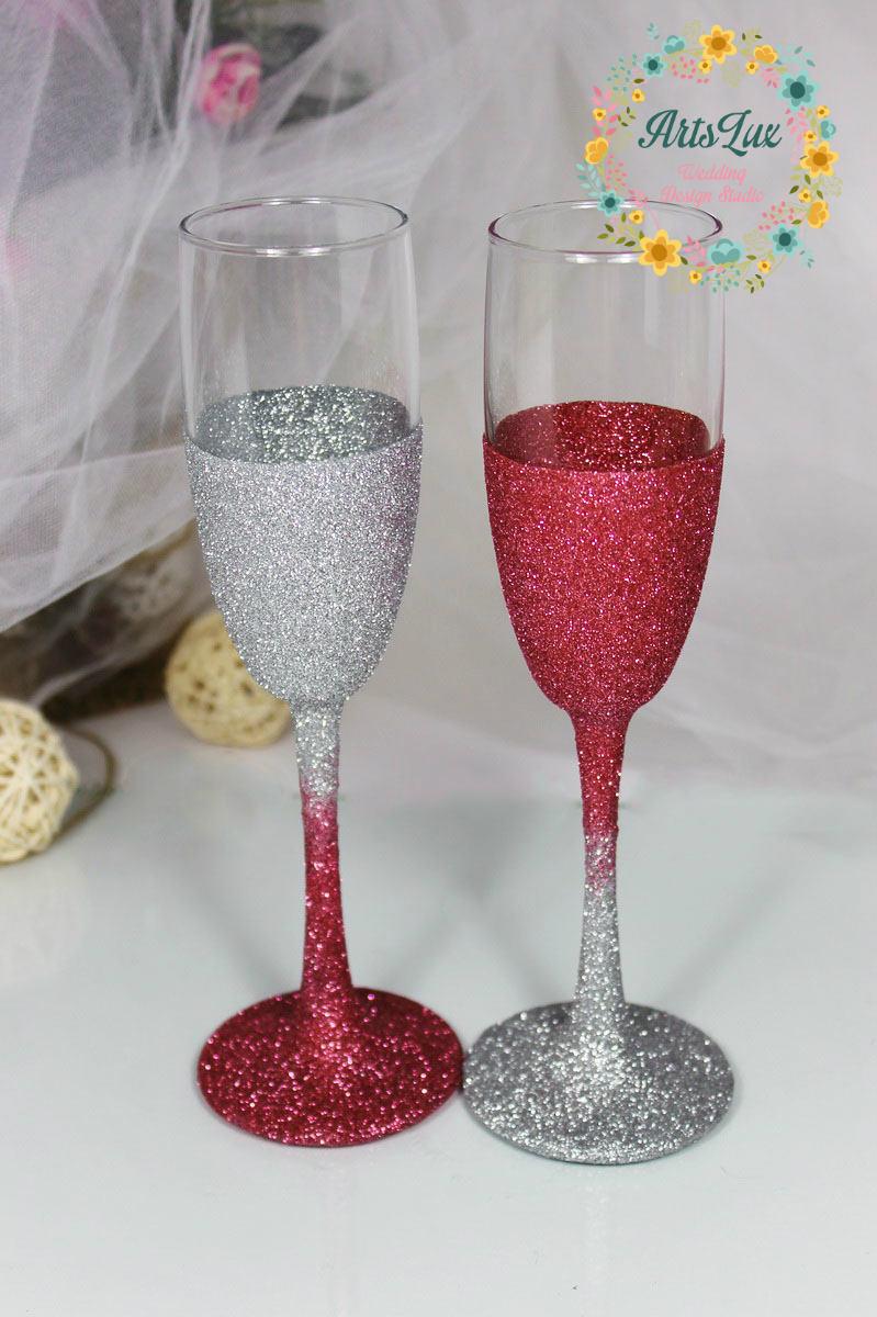 Hochzeit - Silver&Fuchsia Glitter Wedding Champagne Flutes-Gradient Wedding Glasses-Bachelorette Party Decor-Sparkles Toasting Flutes-Shimmer Glasses