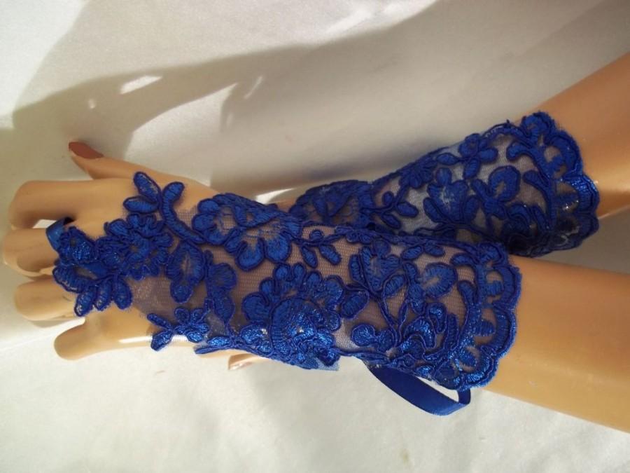 Hochzeit - Lace Fingerless Gloves, Royal Blue Gloves, Bridesmaids Gloves, Formal Gloves 