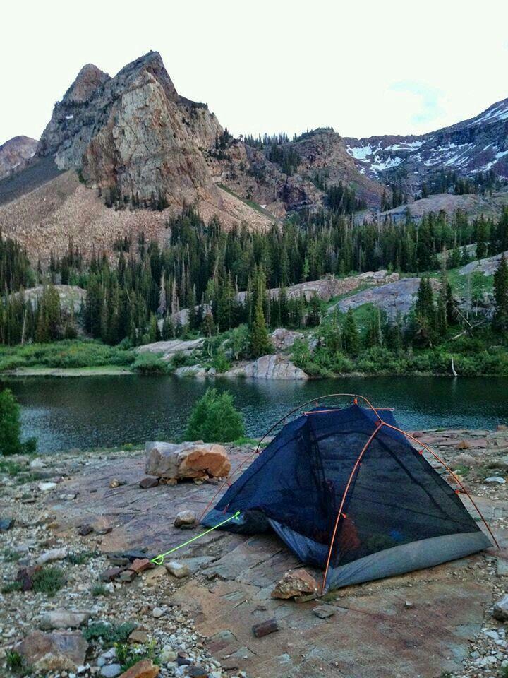 زفاف - Camping By The Lake