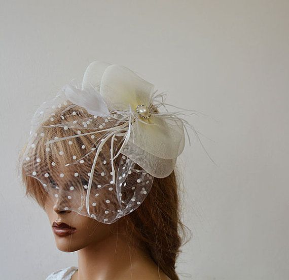 Hochzeit - Wedding Hair Accessory, Bridal Veil, Bandeau Birdcage Veil, Bird Cage Veil, Bridal Hair Accessories, Vintage Style Feather Fascınator