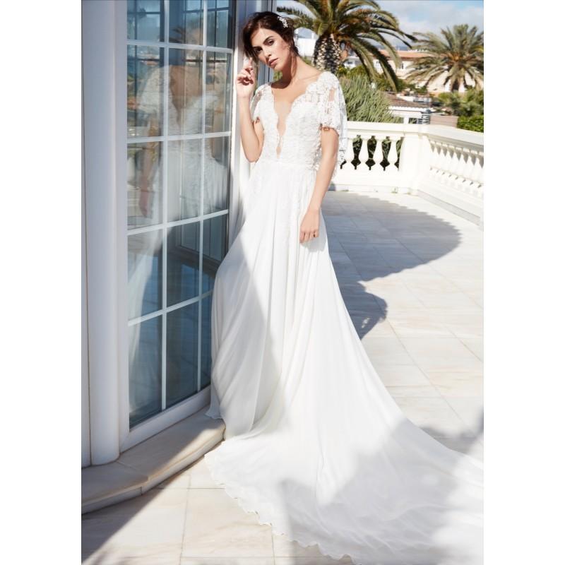 Mariage - Alessandra Rinaudo 2018 LOIRA Appliques Chiffon Chapel Train V-Neck Butterfly Sleeves White Aline Sweet Wedding Gown - Top Design Dress Online Shop