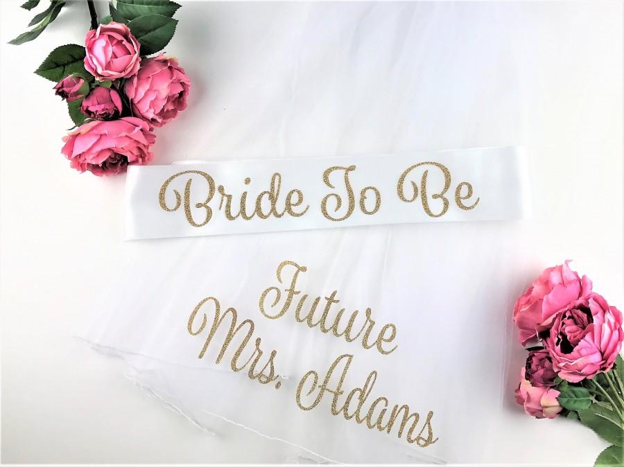 Mariage - Glitter Bride To Be Sash and Veil, Bride to Be Veil,  Future Mrs Veil, Bachelorette Party Veil, Personalized Veil, BRIDE TO BE Style S