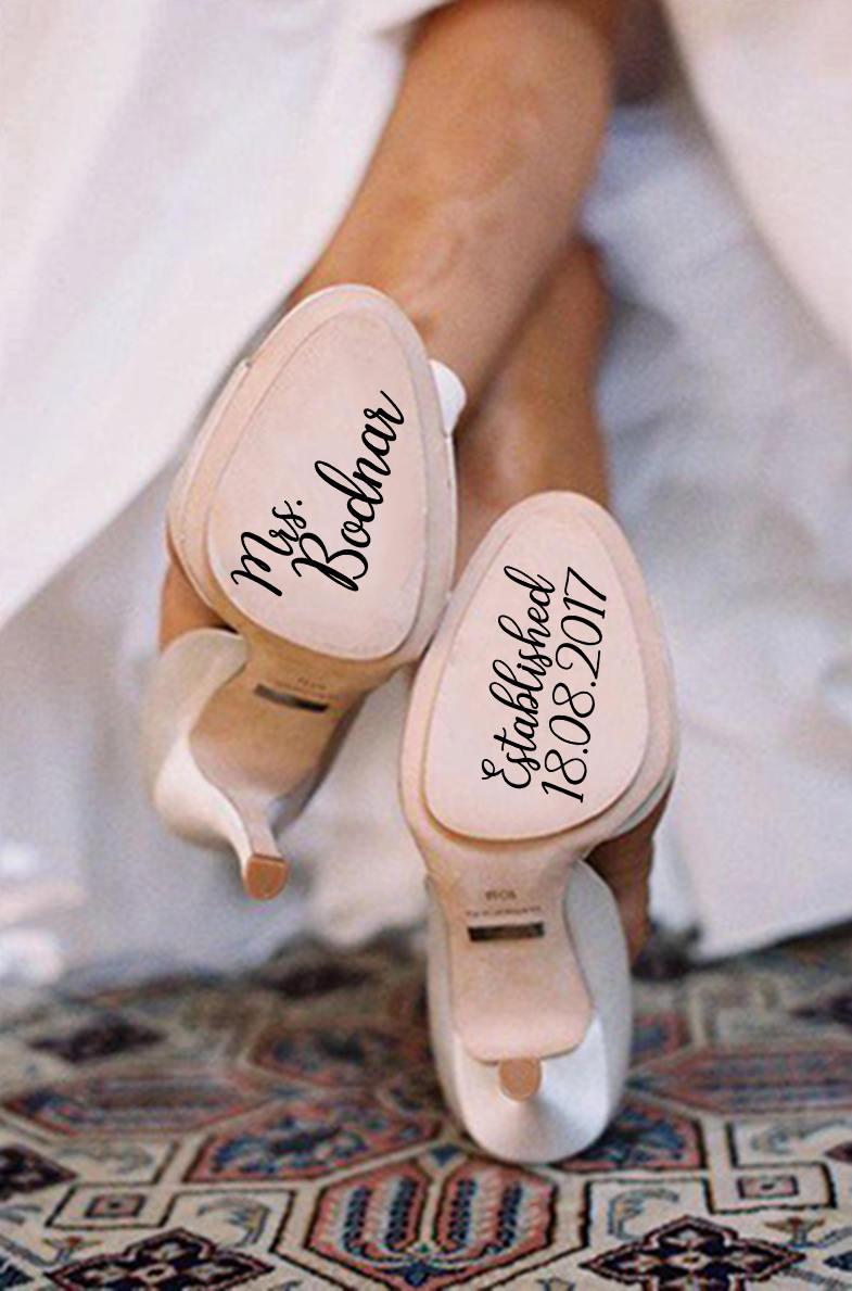 Свадьба - Personalized Wedding Shoes Stickers, Wedding Shoes Decal, Bride Shoes Decal, Something Blue, Wedding Decal, Bride Decal, Wedding Photo Prop