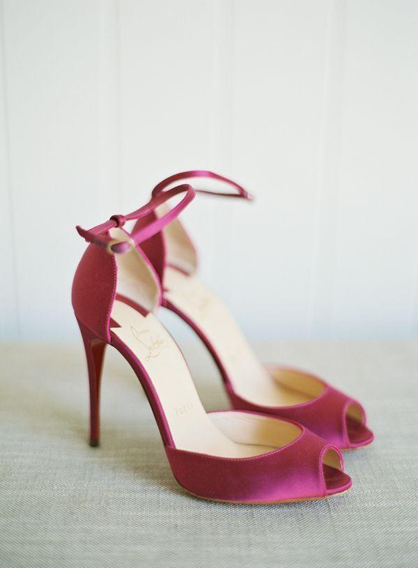Hochzeit - Ahh-Shoe! Wedding Shoe Shine!
