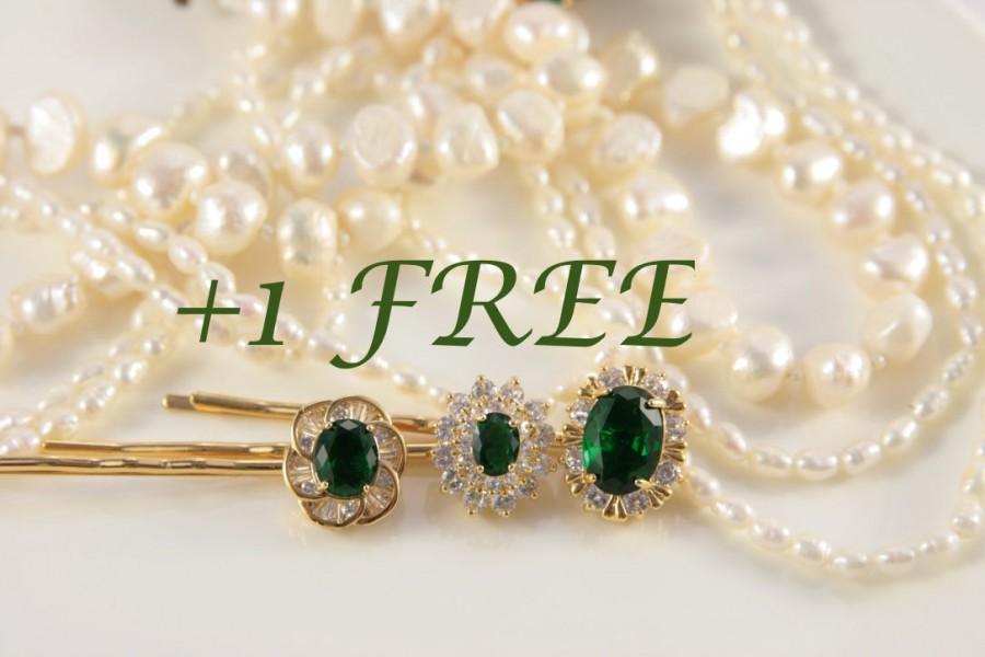 Mariage - Emerald Hair Pins Art Deco Wedding Green Gold Hair Pin Bridesmaid Gift Idea Set 2 4 6 8 Gold Hair Jewelry Flower Bobby Pin Bridal Headpiece
