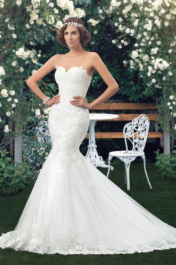 Mariage - High Quality Mermaid Sweetheart Lace Appliques Wedding Dress WD020