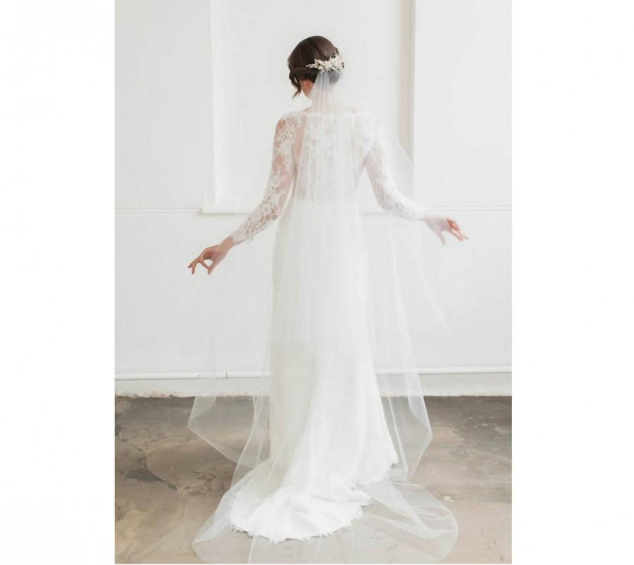 زفاف - Classic Single Tier 1T Simple Raw Edge Bridal Chapel Length Wedding Veil - Available in White or Ivory