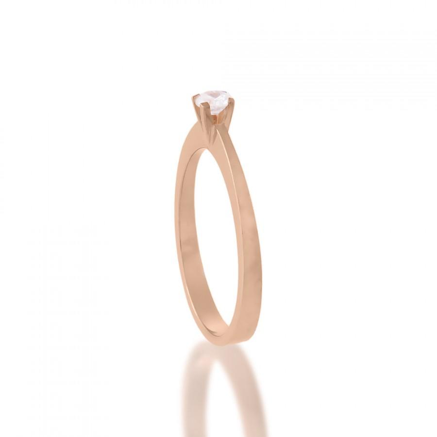 Hochzeit - Her engagement ring, Rose gold diamond ring, Modern diamond ring, Delicate engagement ring, Elegant diamond ring, Simple engagement ring