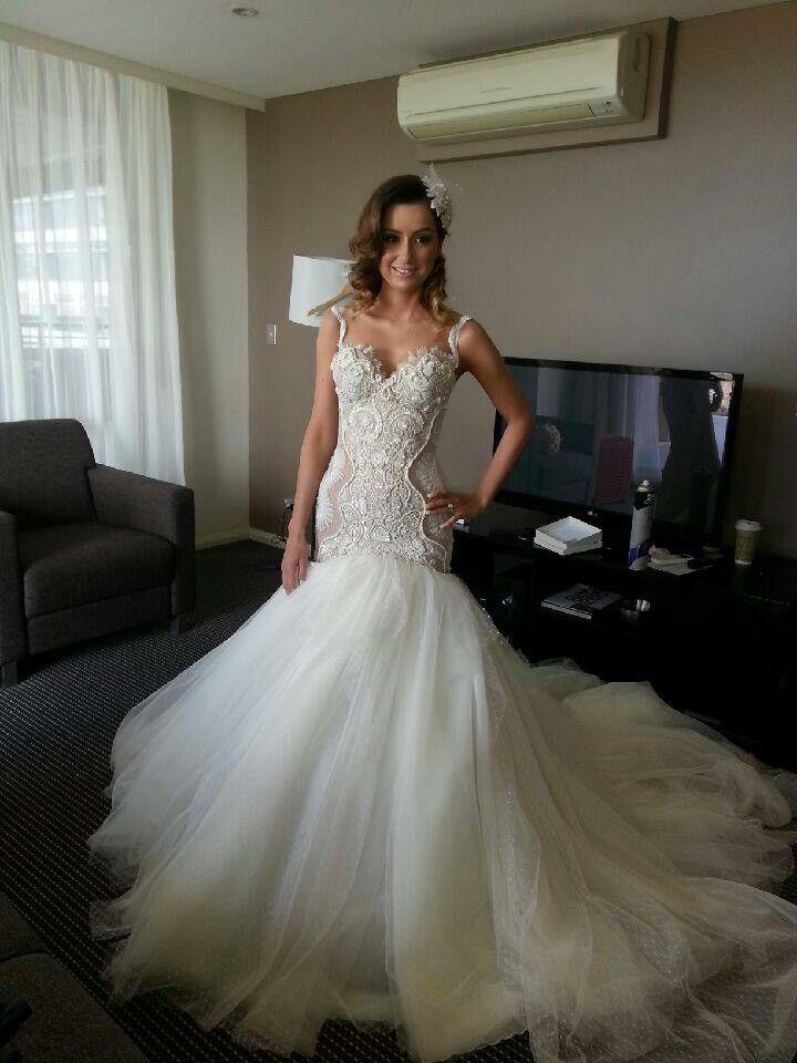 Hochzeit - Azzaria Bridal Couture, Size 6 Wedding Dress