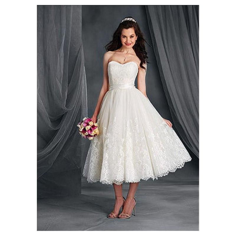 Wedding - Lovely Tulle Sweetheart Neckline A-line Wedding Dresses with Lace Appliques - overpinks.com