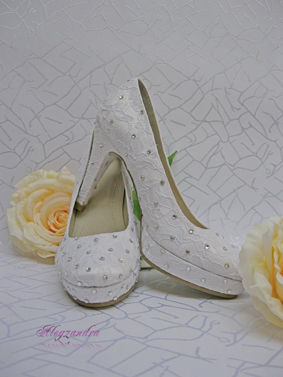 Свадьба - White Lace and Swarovski Crystals Platform Wedding Shoes, Ivory Lace Platform Bridal Shoes, Prom Platform Shoes, Luxury Shoes - $104.99 USD