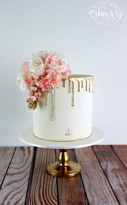 Mariage - Dripped Cake