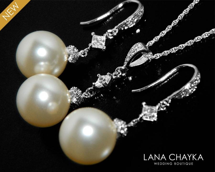 Mariage - Ivory Pearl Bridal Jewelry Set Swarovski 12mm Pearl Earrings&Necklace Set Large Pearl Silver Wedding Set Pearl Jewelry Set Bridesmaids Set - $28.90 USD