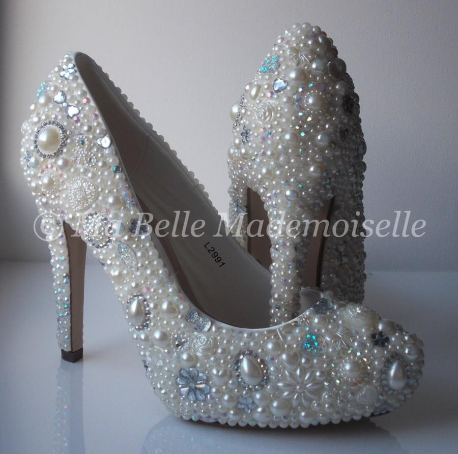 Hochzeit - Pearl & Crystal Bridal Wedding Shoe's, Pearl Bridal Shoes, Crystal Bridal Shoes, Pearl Wedding Shoes, Crystal Wedding Shoes
