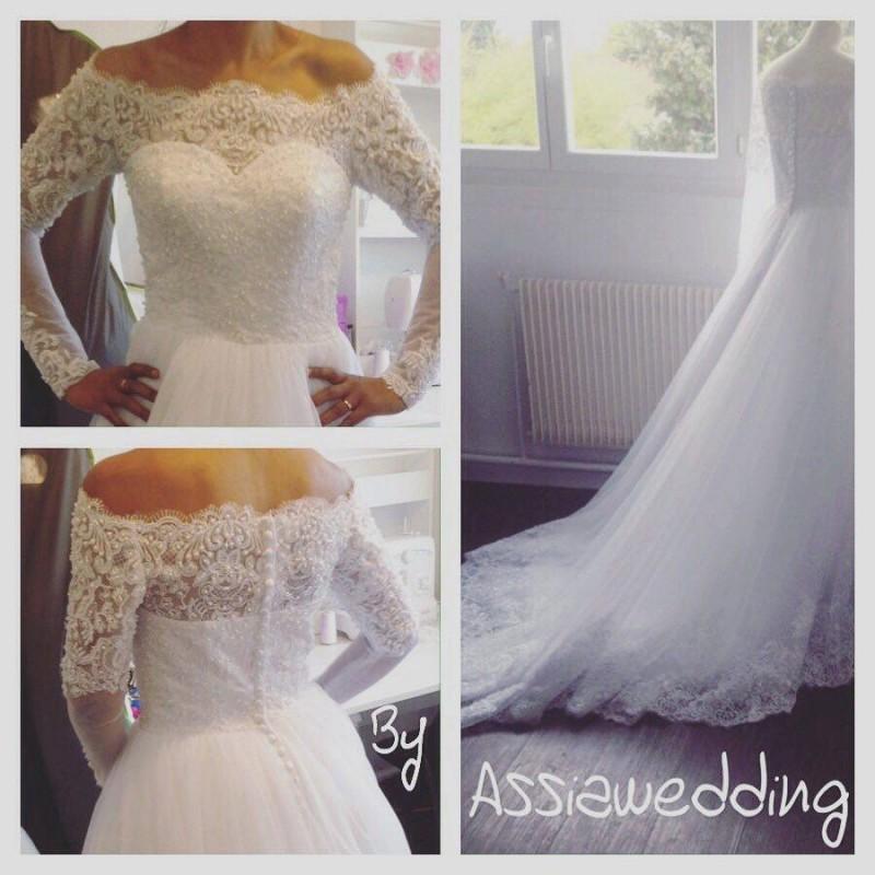 Свадьба - Boat neck wedding dress long sleeves lace dress - Hand-made Beautiful Dresses